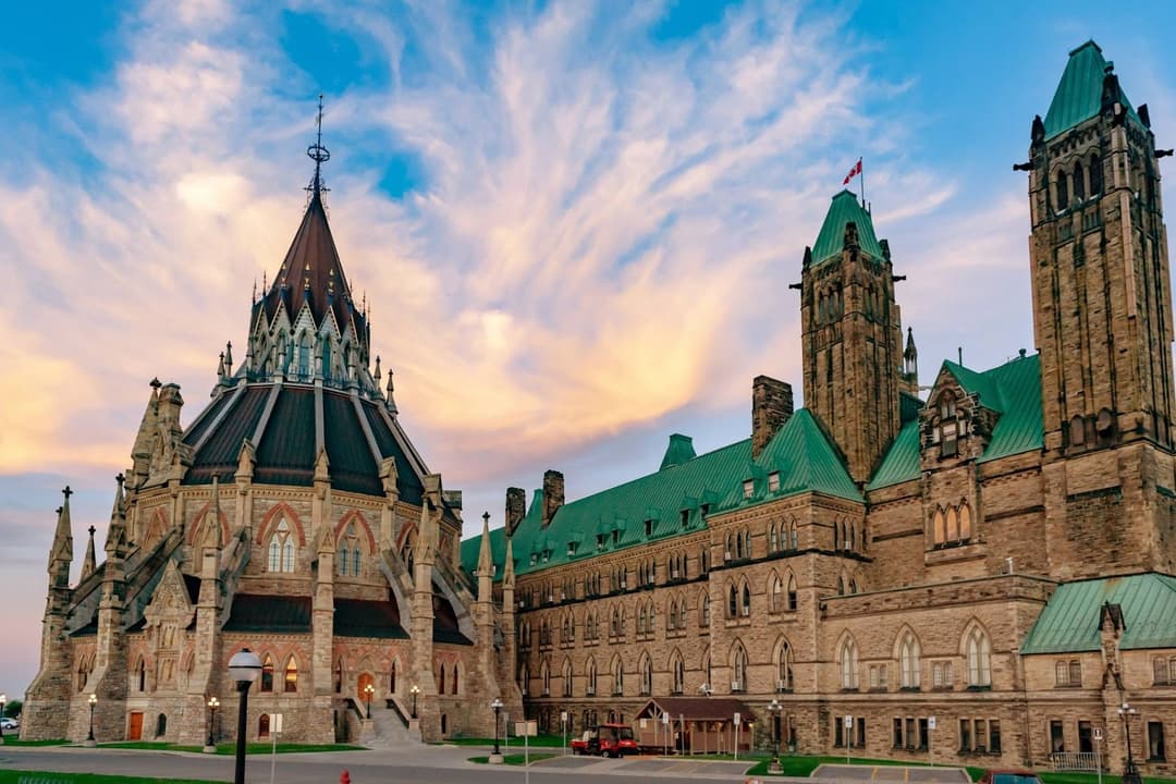 Business licence Canada: Who needs one and how to apply