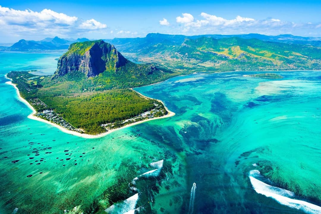 resident-director-services-mauritius